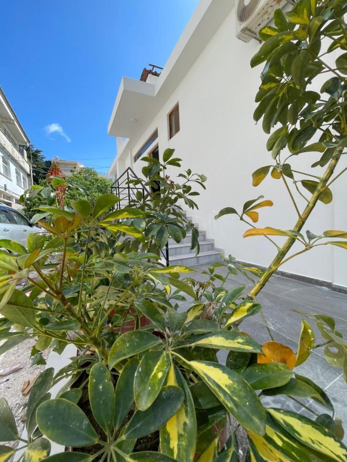 Sun And Sea Apartment Saranda Exterior photo