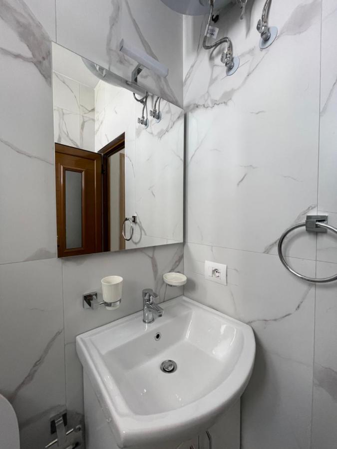 Sun And Sea Apartment Saranda Exterior photo