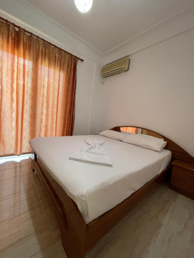 Sun And Sea Apartment Saranda Exterior photo